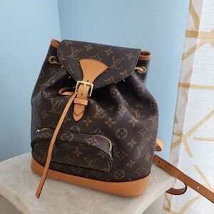 Louis Vuitton Montsouris MM